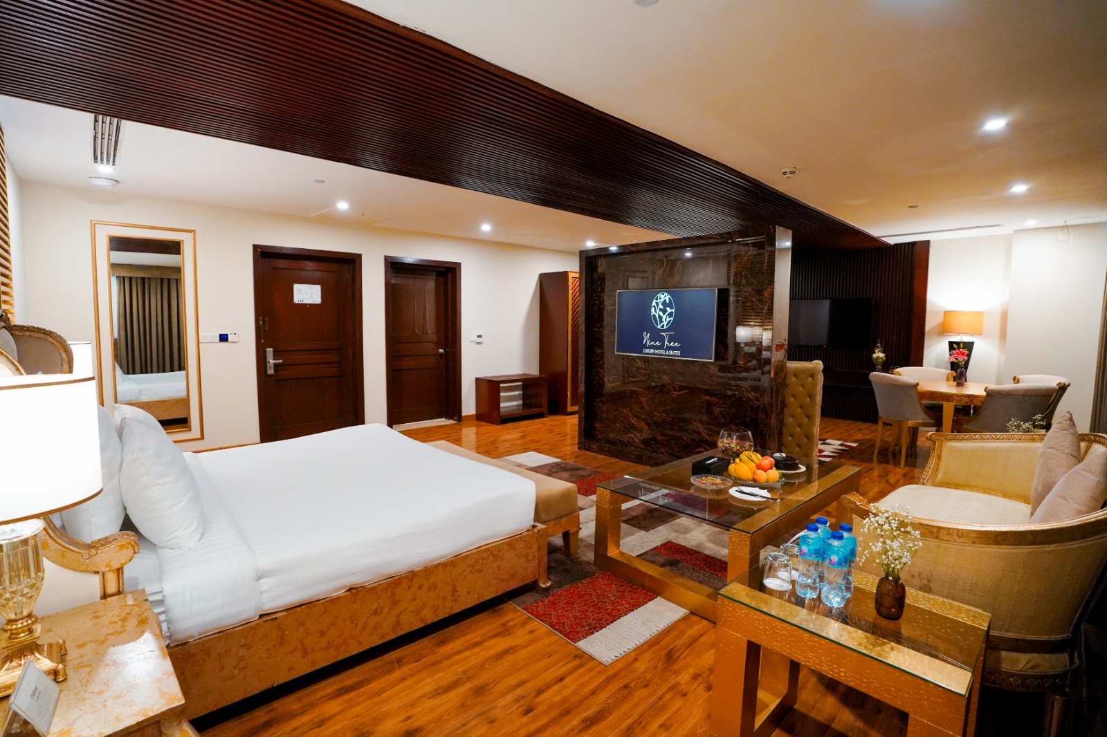 Platinum Suite